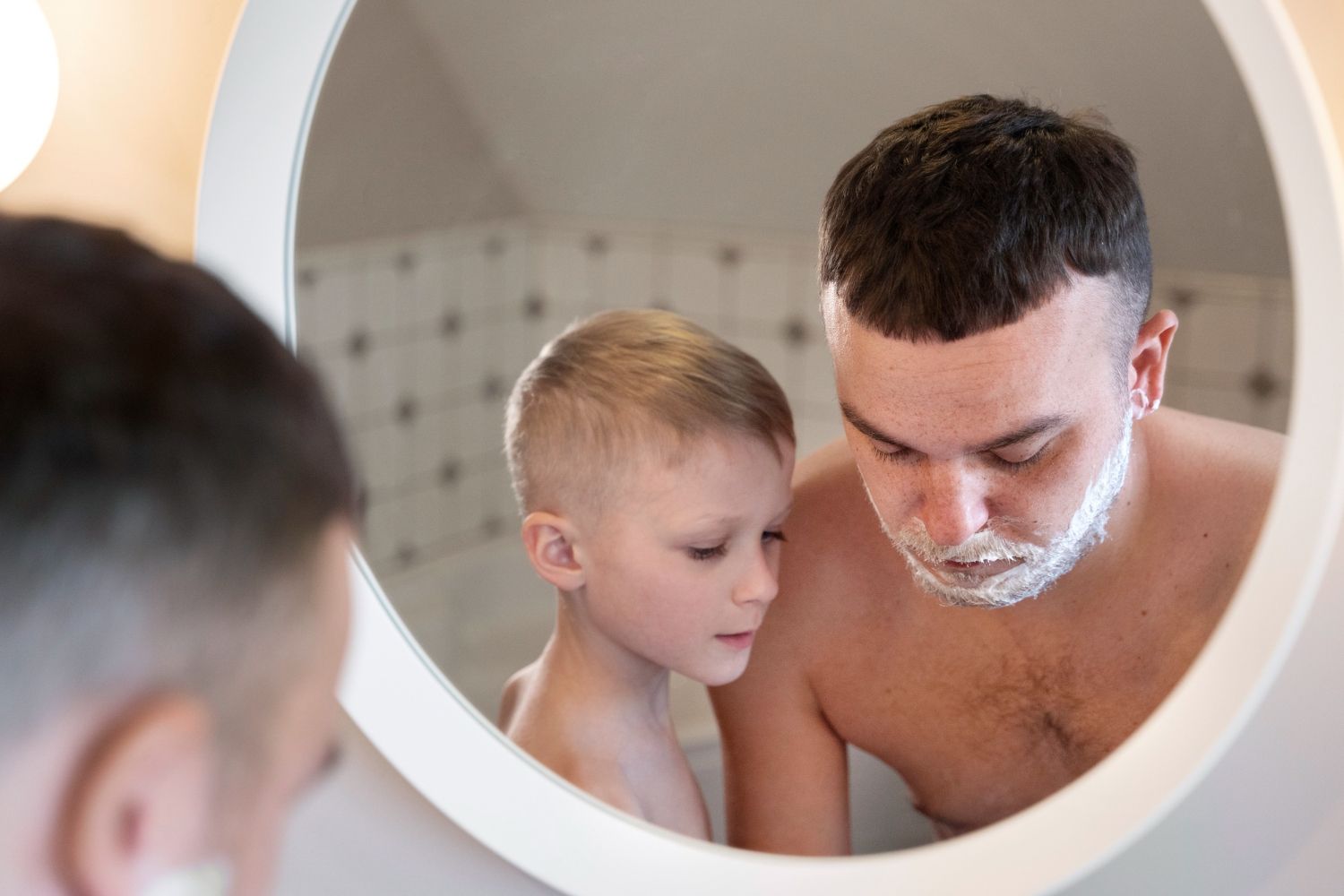 oglinda-ovala-de-baie